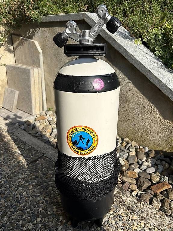 Bombole da sub: Bouteille de Plongée - AQUALUNG - 15L - révisée 06/26 – Usato da Ollon VD venduto da Pberber 1