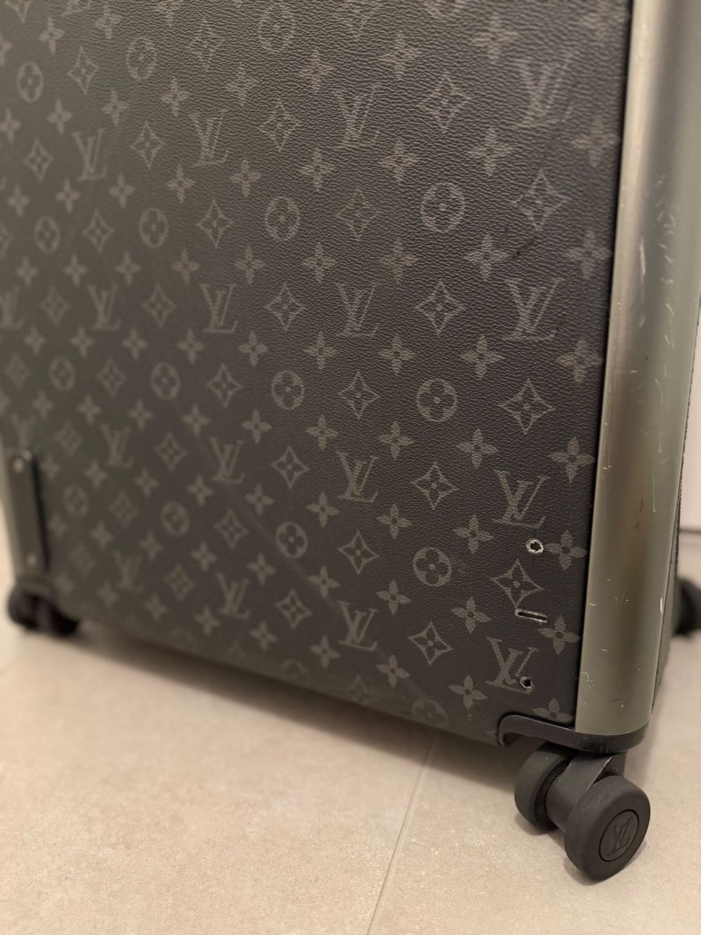 Louis Vuitton Valigie: Louis Vuitton Horizon 70 Koffer - Monogram Eclipse – Usato da Oberburg venduto da Cheysirius 7