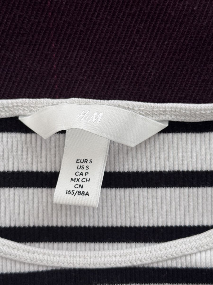 H&M T-shirt: Striped T-Shirt - Classic Summer Essential – Usato da Zürich venduto da Tanja_G88 2