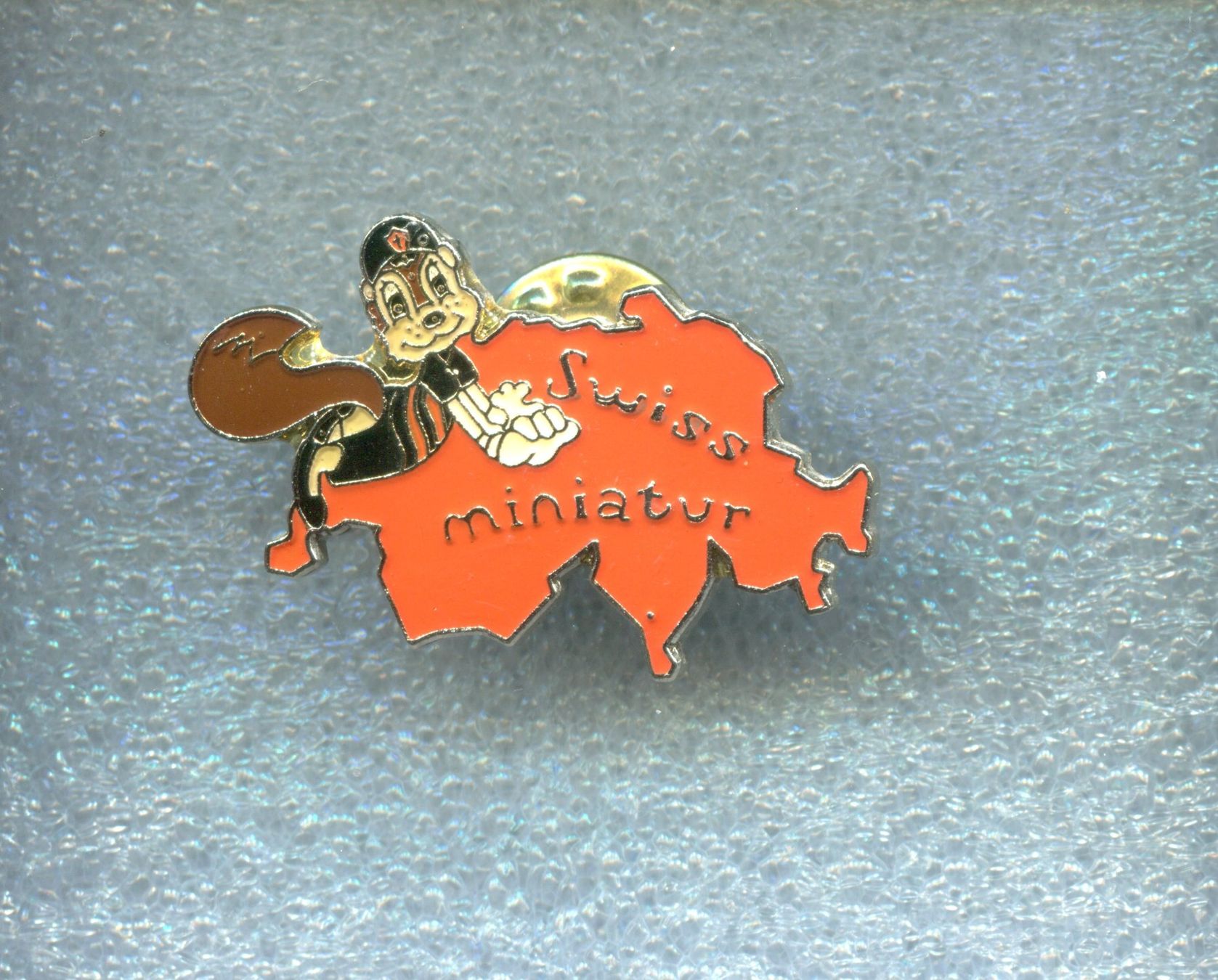 Placchette & Badge: Swiss miniatur – Usato da Winterthur venduto da Sammleroase