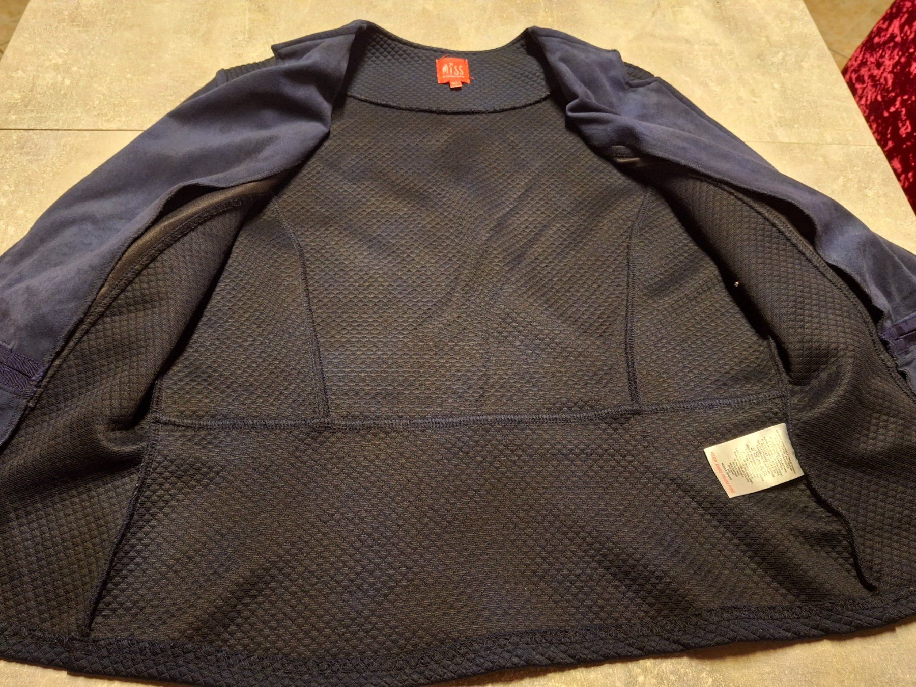 Giacche: Veste légère taille 40 marque Miss Captain – Usato da Villiers venduto da san_jn5w 6