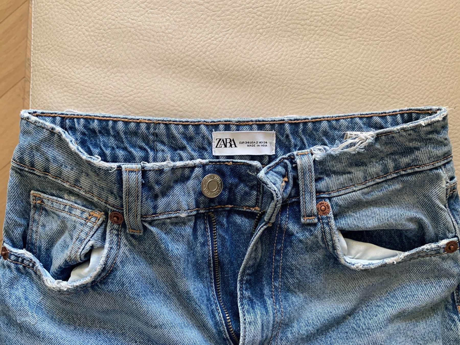 Zara Jeans: 1 Jeans ZARA + 1 Jeans KOAJ XS/S – Usato da Zürich venduto da Angela_Fashion_Lover 9