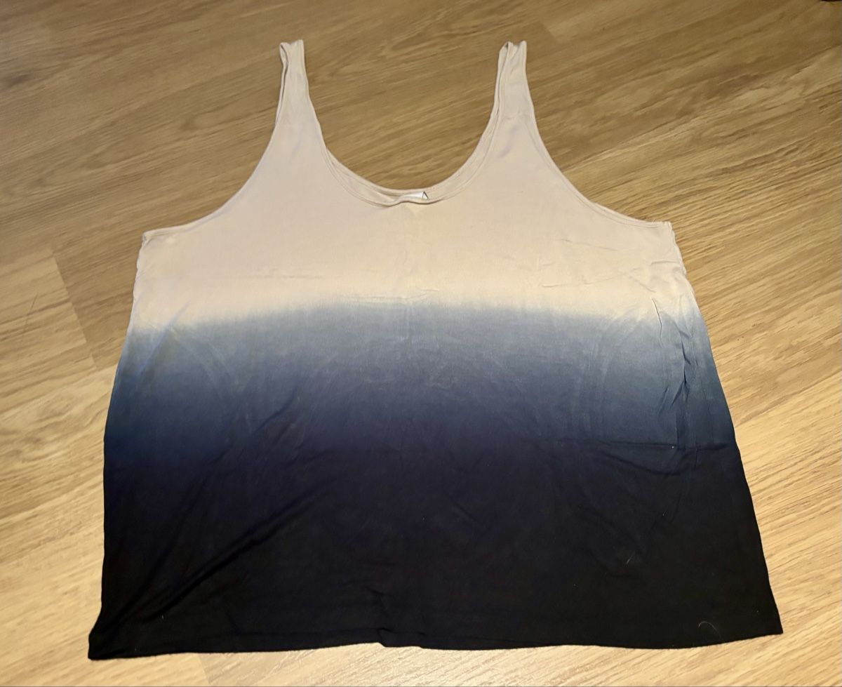 Vila Tops: Vila Top Ombre-Look – Gebraucht aus Baden von Tiffany6878 4