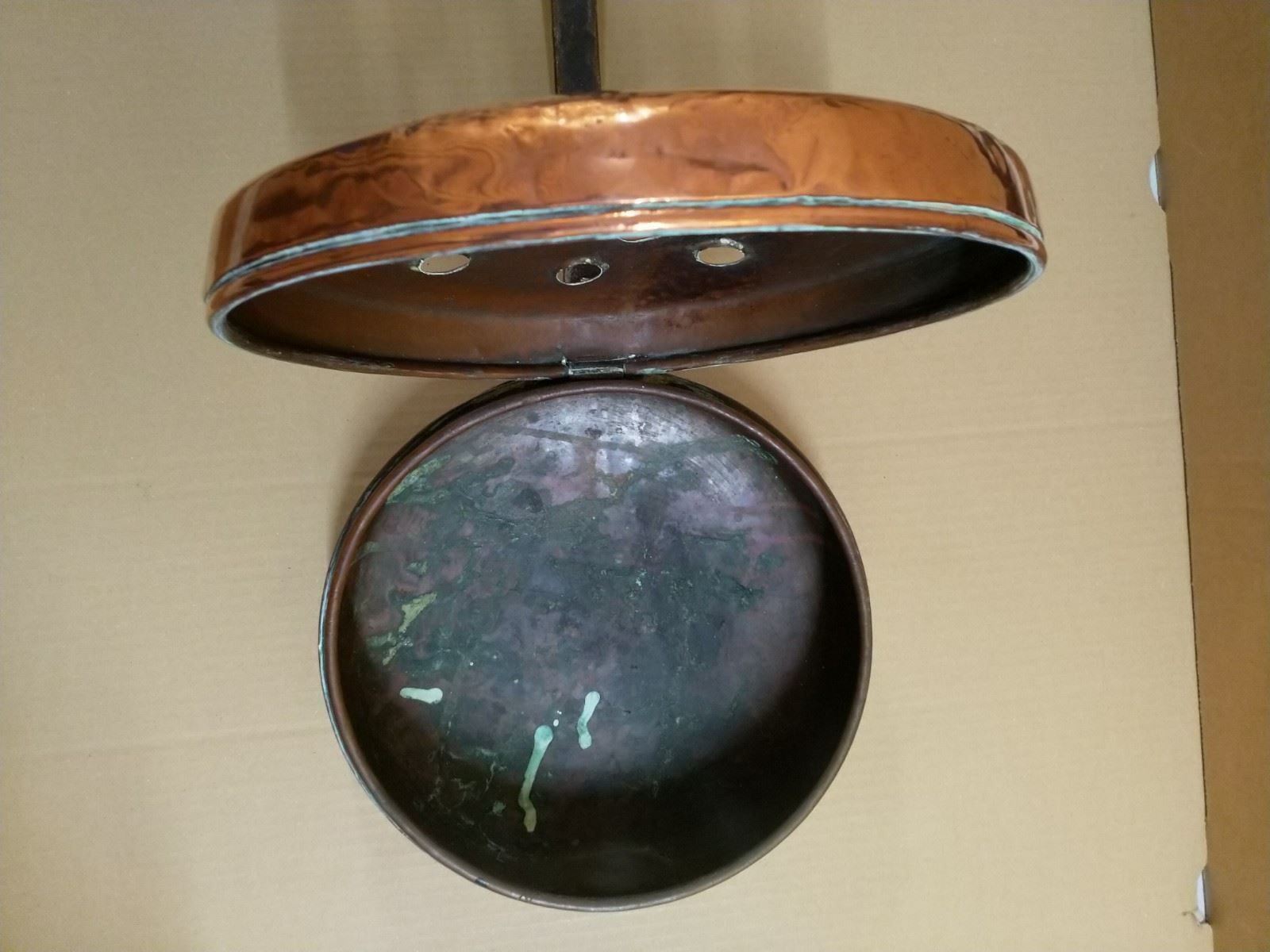 Alle Dekorationen: Objet de Collection Chauffe lit cuivre ancien – Gebraucht aus Grand Lancy von ampoule 4