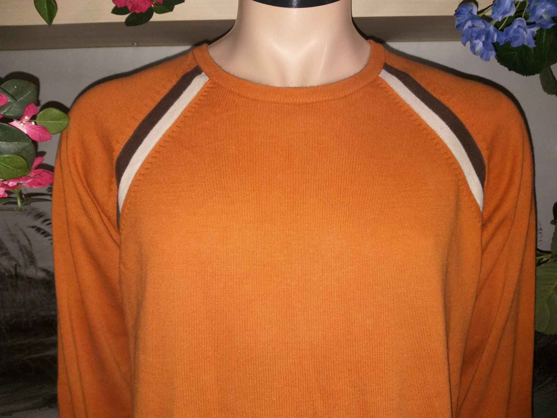 Guess Pullover & Sweatshirts: Pullover GUESS   Taille / Grosse L ( Pas d'étiquette) – Gebraucht aus Cossonay-ville von Super-Price-Quality 1