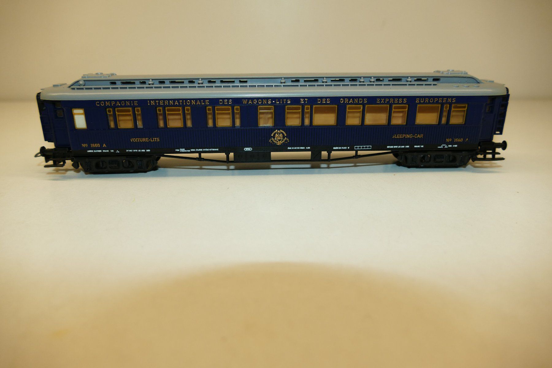 Liliput Modelleisenbahnen: Liliput H0: CIWL Sleeping-Car #1660A – Neu (gemäss Beschreibung) aus Niederhasli von  1