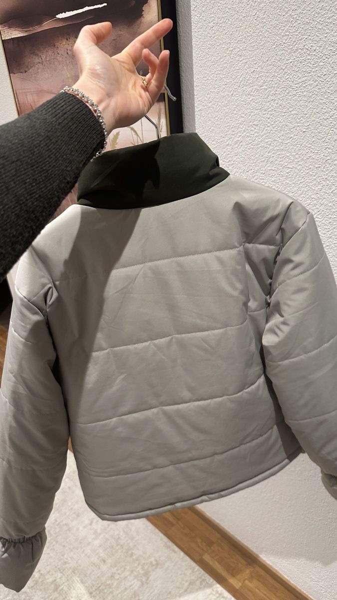 Giacche: Winter Jacke XS, hellgrau/oliv – Usato da Romanshorn venduto da tin_k9vg 4