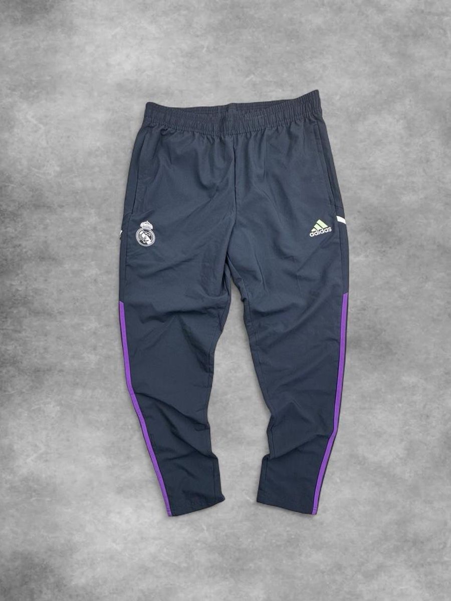 Adidas Pantaloni: Adidas Real Madrid sweatpants – Usato da Erlinsbach SO venduto da TogaResell
