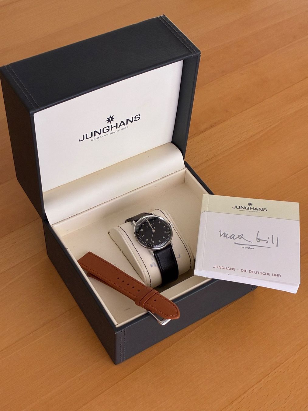 Junghans Orologi: Junghans Max Bill - Handaufzug (Neu mit Box) – Nuovo (secondo la descrizione) da Schleinikon venduto da rebberg01 5