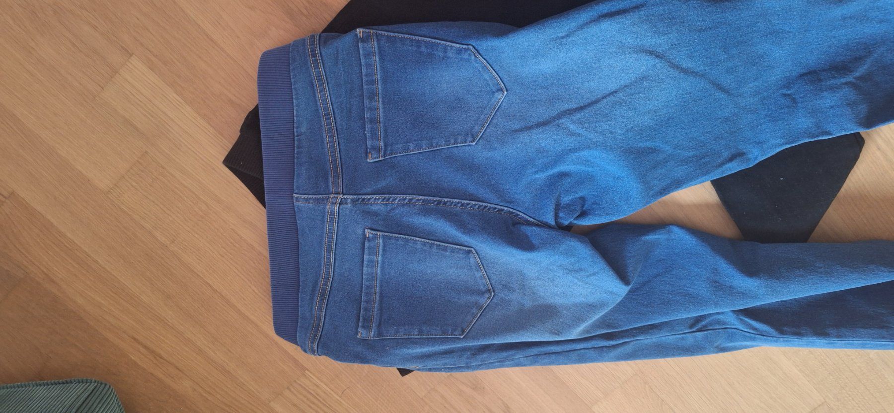Jeans: Thermojeggins – Usato da Luzern venduto da larissa_n 1