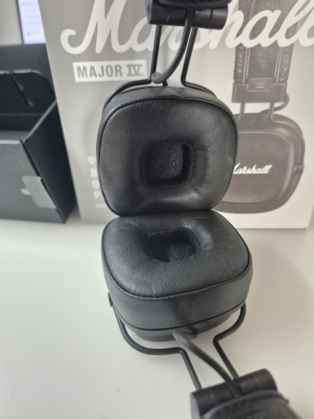 Marshall Cuffie: Marshall Major IV Bluetooth Kopfhörer schwarz – Usato da Steffisburg venduto da BausE 4