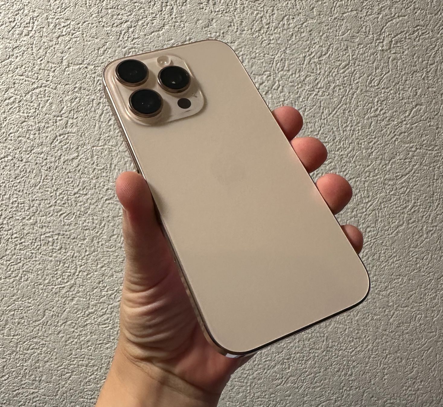 Apple Telefoni cellulari / Smartphones: iPhone16 Pro - Desert Titanium - 512 GB – Usato da Moudon venduto da LeCollectionneur 2
