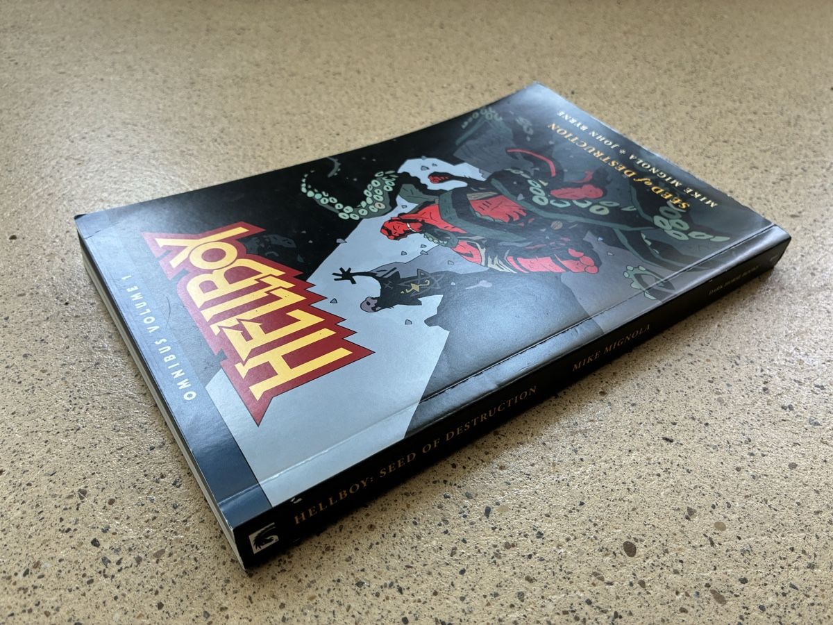 Comics: Hellboy Omnibus Volume 1: Seed of destruction – Gebraucht aus Zürich von 718zzQk99 3