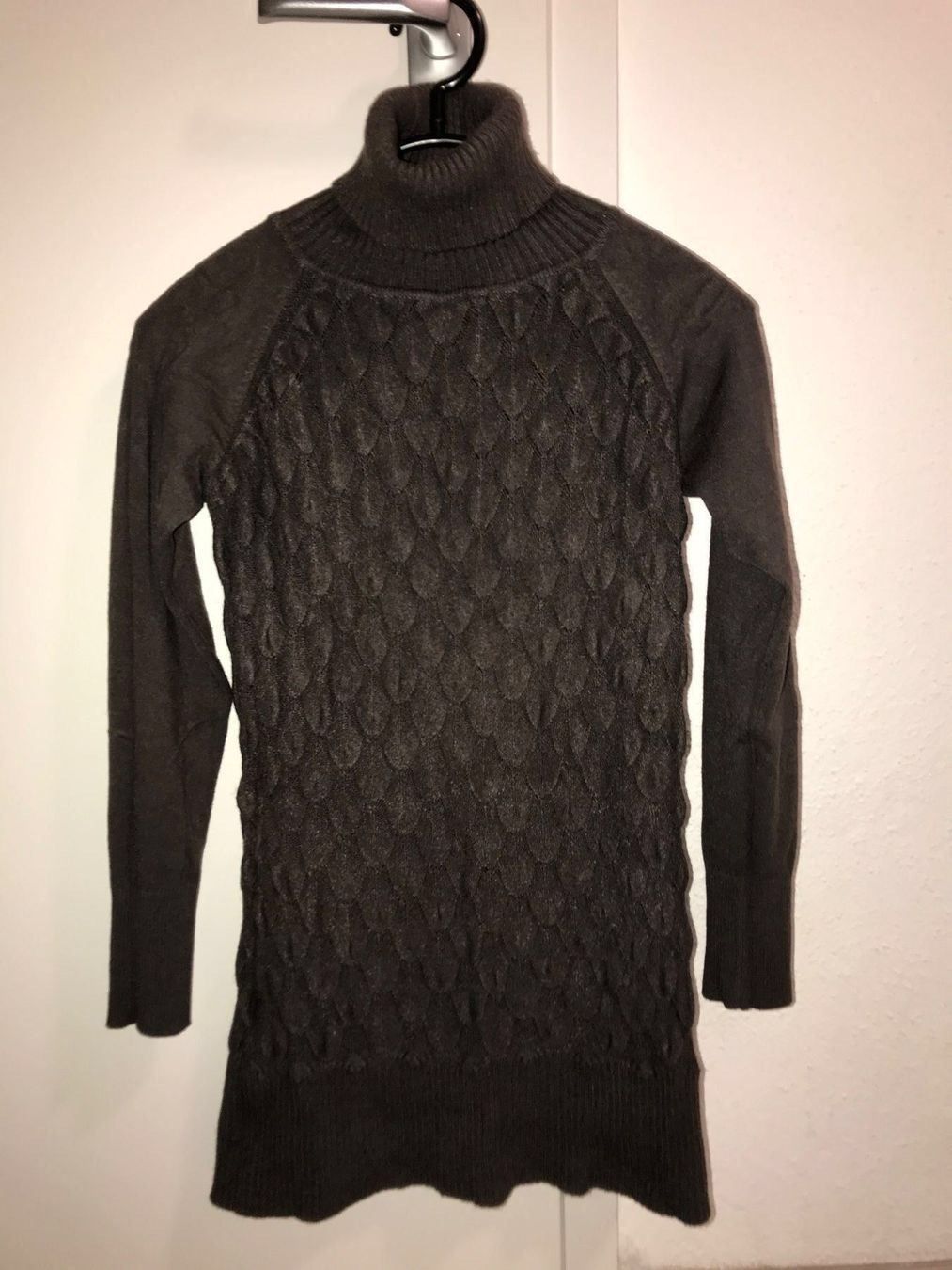 Maglioni & Felpe: Rollkragenpullover Damen Gr. S/M – Usato da Boswil venduto da Sazonowa 1