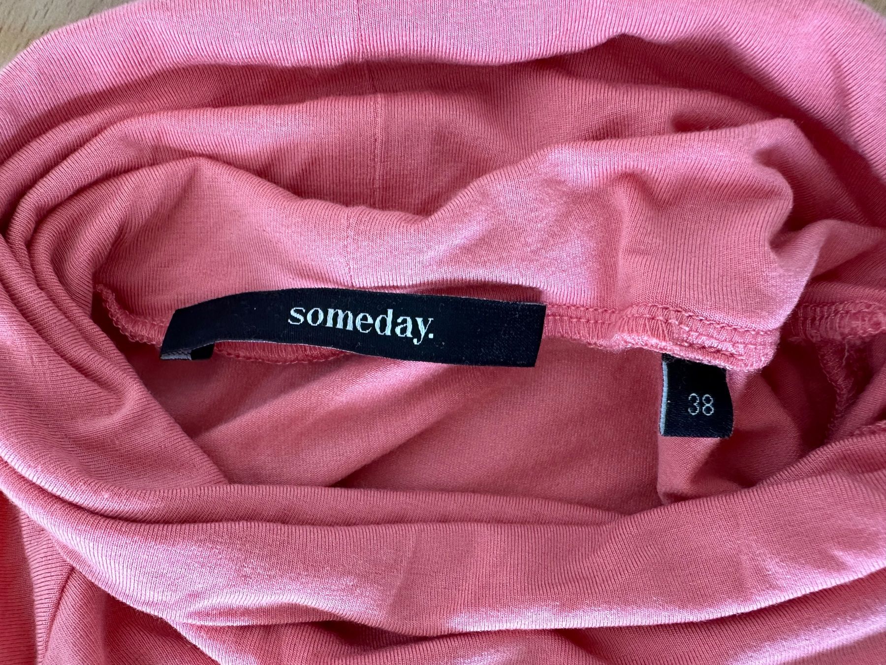 Someday Maglioni & Felpe: Someday Rollkragenpullover korallen – Usato da Trimbach venduto da Goldchild_8 4