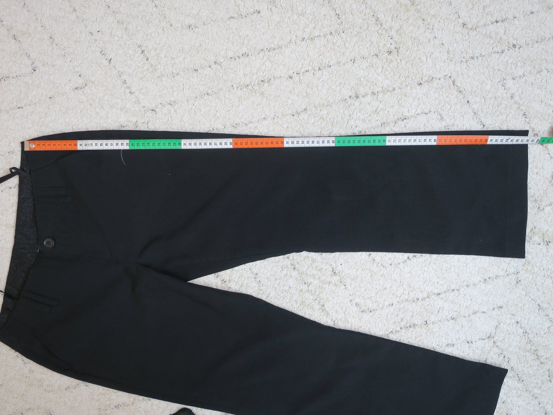 Completi & Tailleur: Schwarzer Anzug – Usato da Zürich venduto da null8 4
