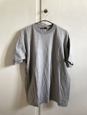 T-Shirt Grau M