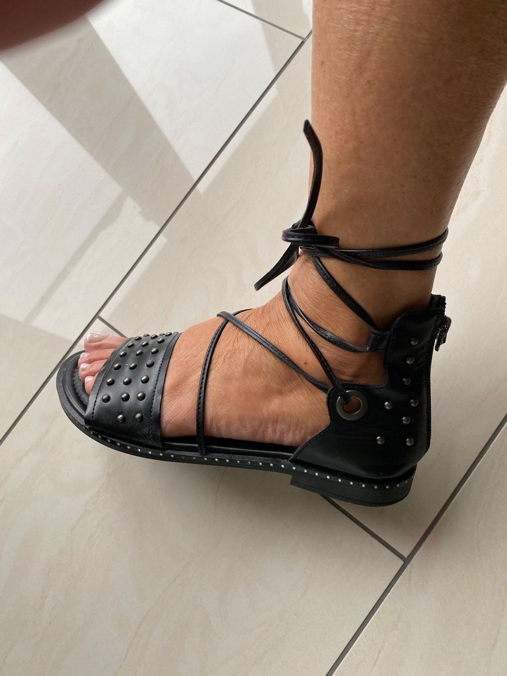 Scarpe da donna: Sandale, mit Nieten, 38 – Usato da Eiken venduto da jessycat01 1