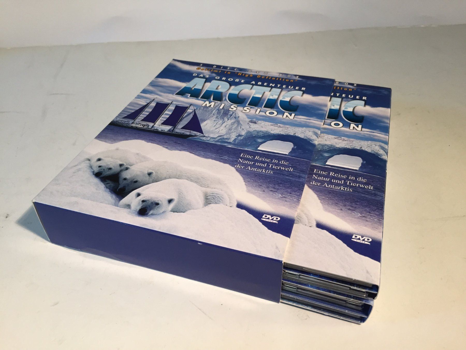 Tutti i DVDs: 5 x DVD "ARCTIC MISSION" HD – Usato da Schaffhausen venduto da sparzone 9