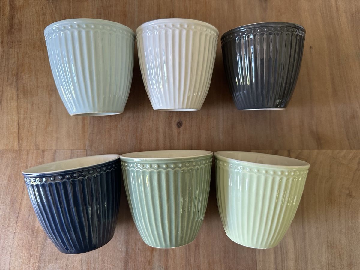 Greengate Tassen: GreenGate Tasse Everyday 3dl – Gebraucht aus Winterthur von Aeler