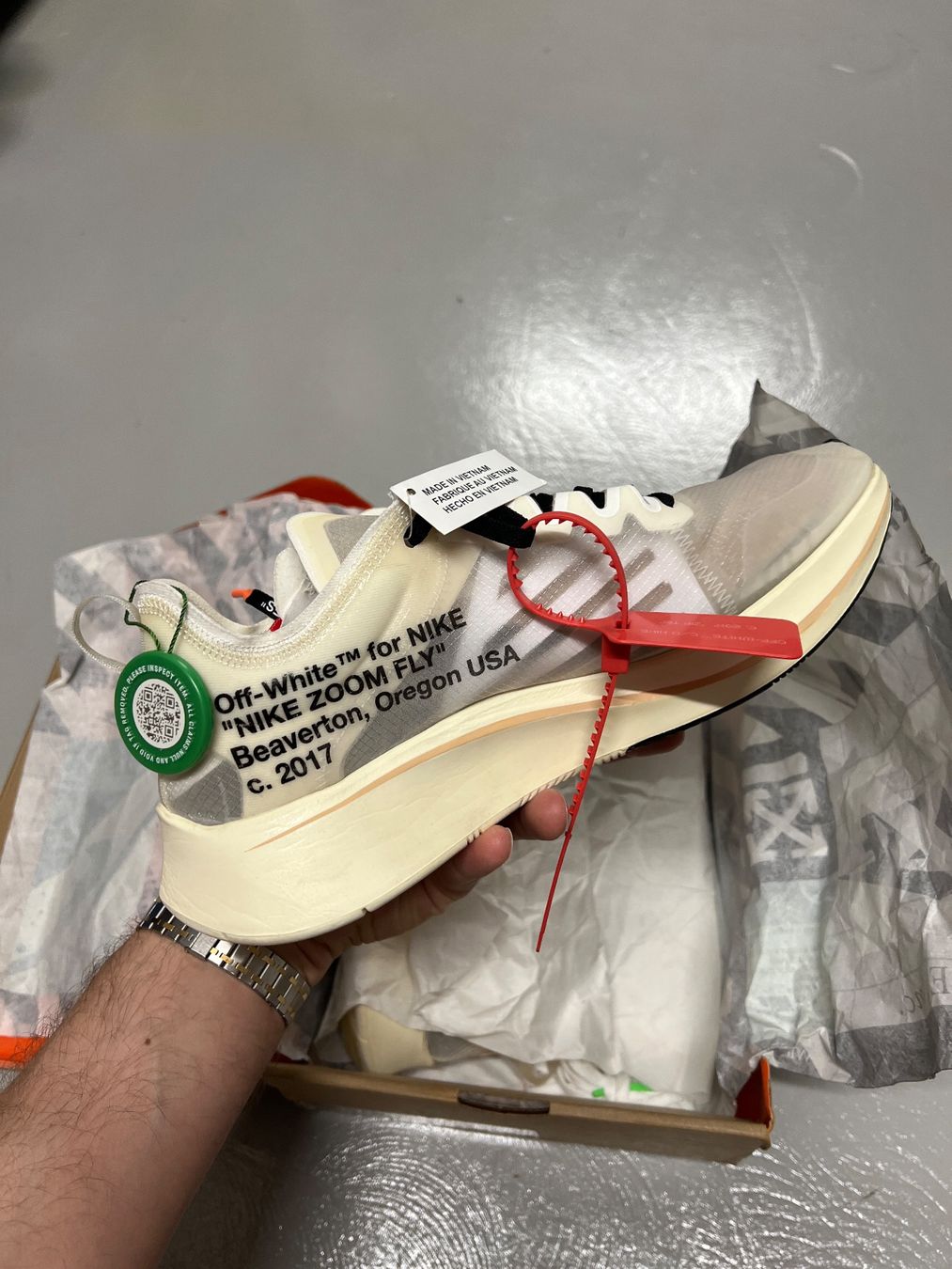 Nike Scarpe da uomo: Nike Zoom Fly Off-White - EU 45.5 – Nuovo e nell'imballaggio originale da Bern venduto da ElevenFive 6
