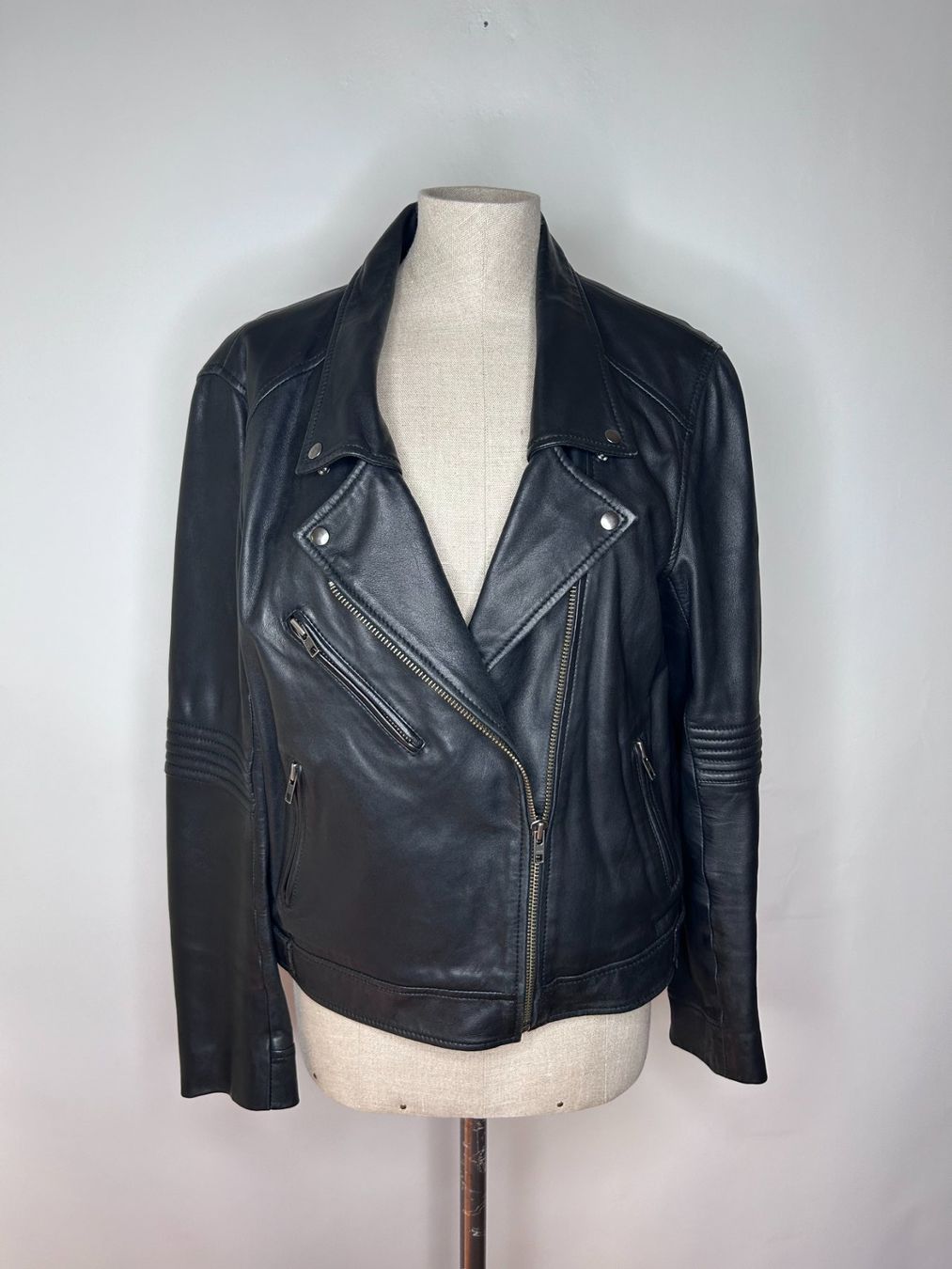 Gérard Darel Giacche: Gerard Darel Lederjacke – Nuovo (secondo la descrizione) da St. Gallen venduto da look-twice