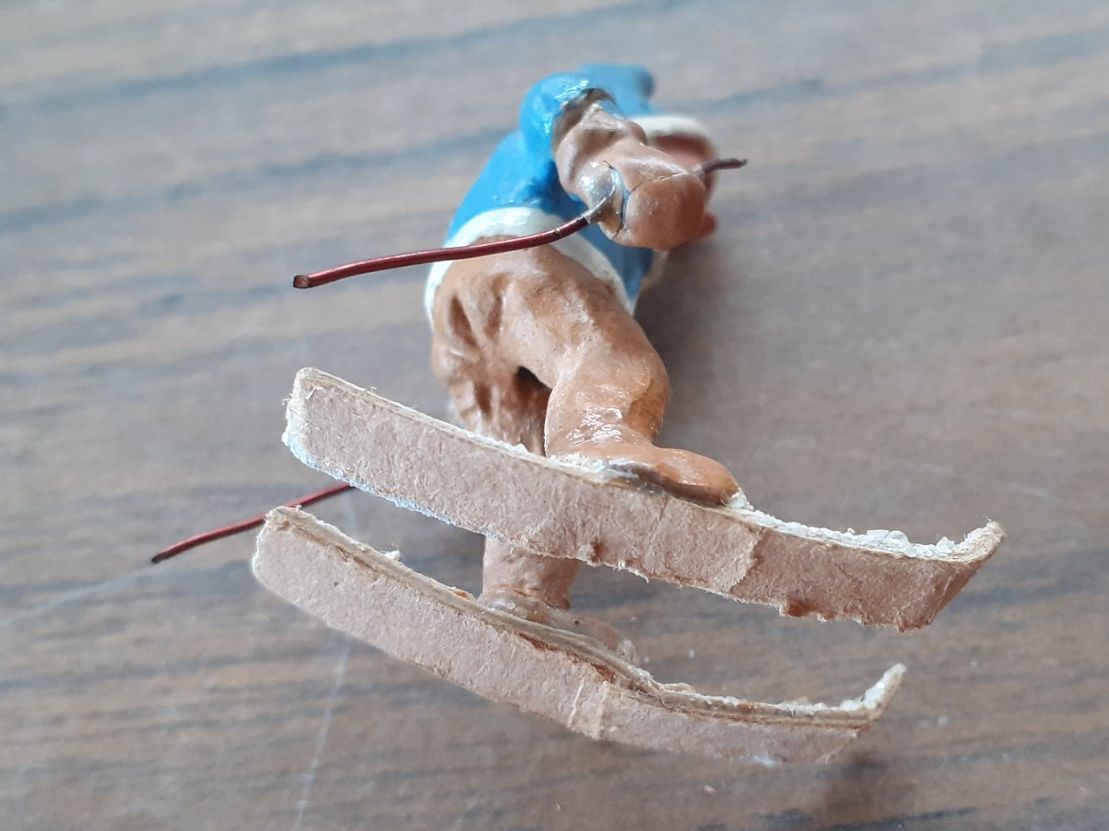 Tutte le decorazioni: Figur Zwerg auf Skiern – Usato da Mörschwil venduto da antiksalon 5
