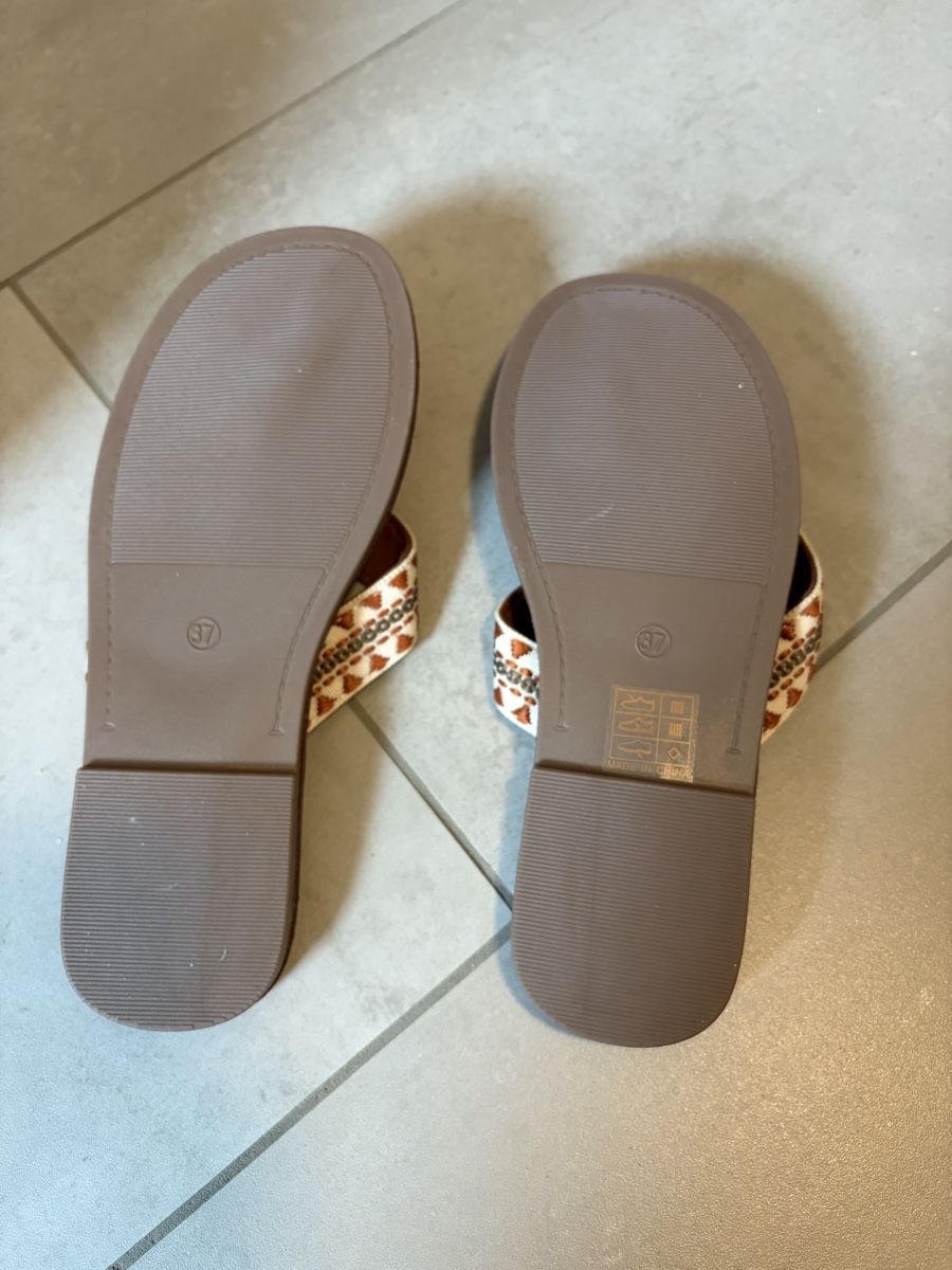 Scarpe da donna: Neue Flip Flops – Nuovo (secondo la descrizione) da Laupen ZH venduto da Elti2017 2