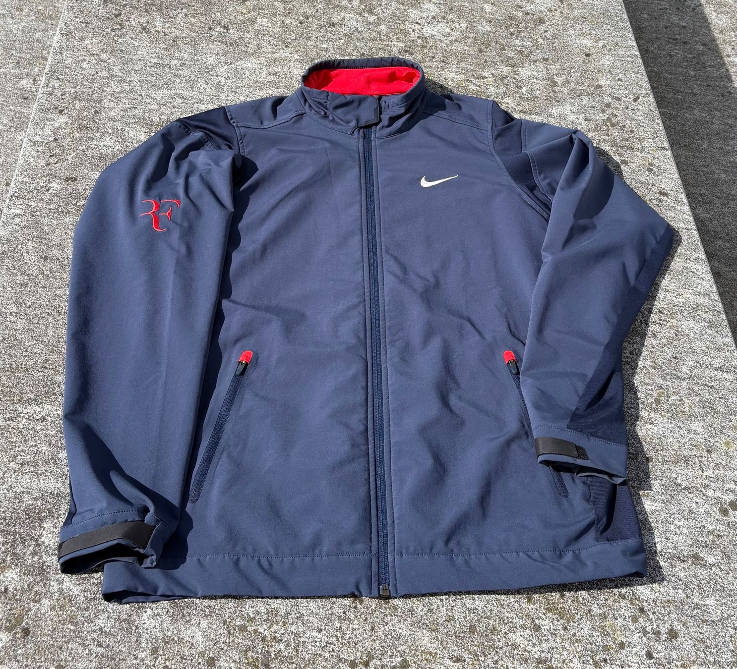 Nike Giacche: Nike Trainerjacke Roger Federer RF Grösse M – Usato da Freienstein venduto da Golfbueb 2