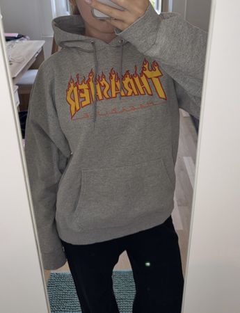 GREY THRASHER HOODIE