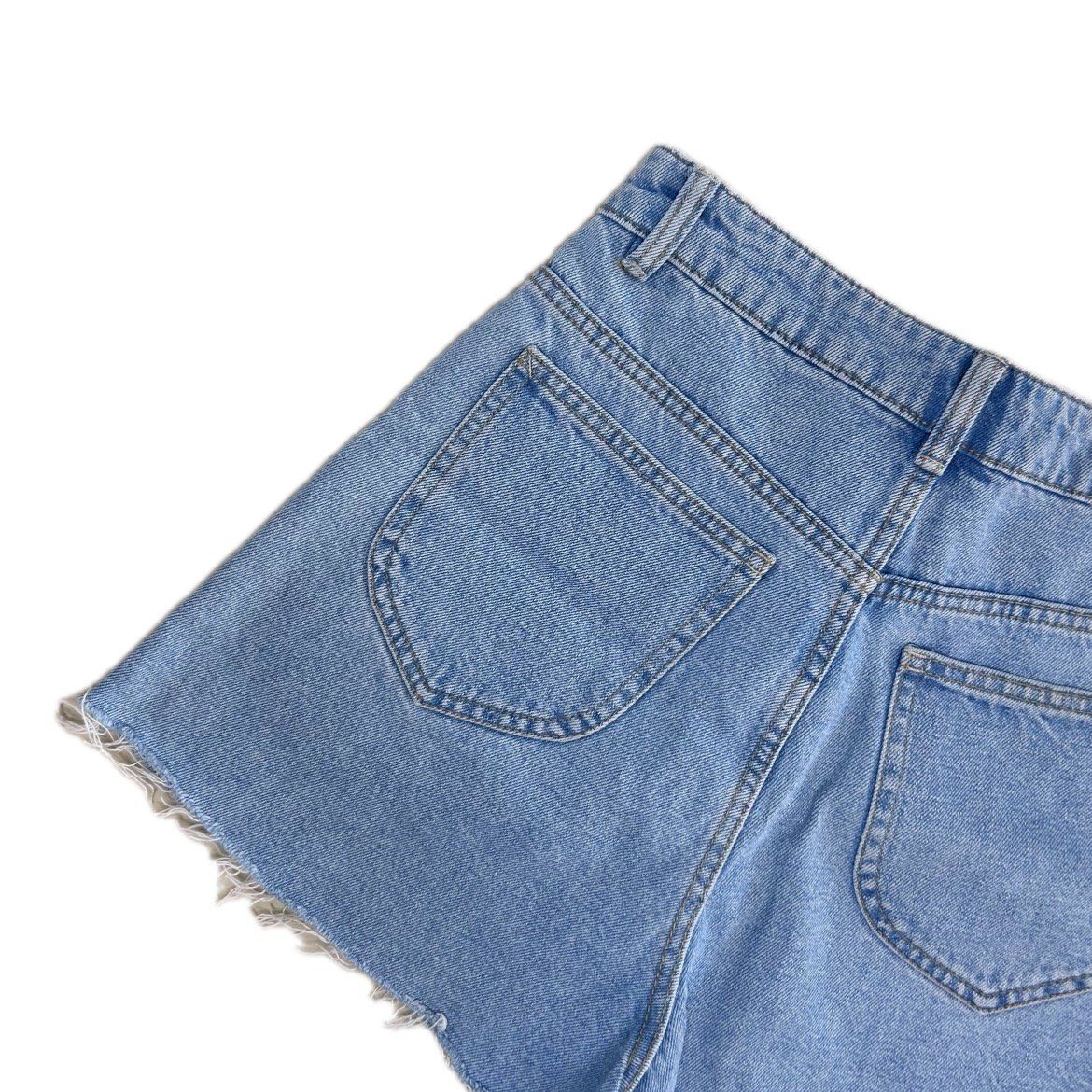 Zara Hosen: Zara Denim Shorts – Gebraucht aus St. Gallen von look-twice 5