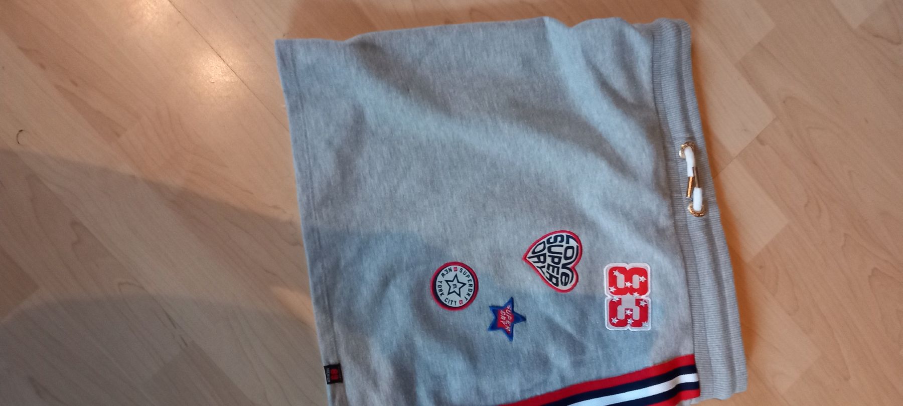 Superdry Gonne: Superdry Mini Rock – Nuovo (secondo la descrizione) da Rebstein venduto da bestforyou