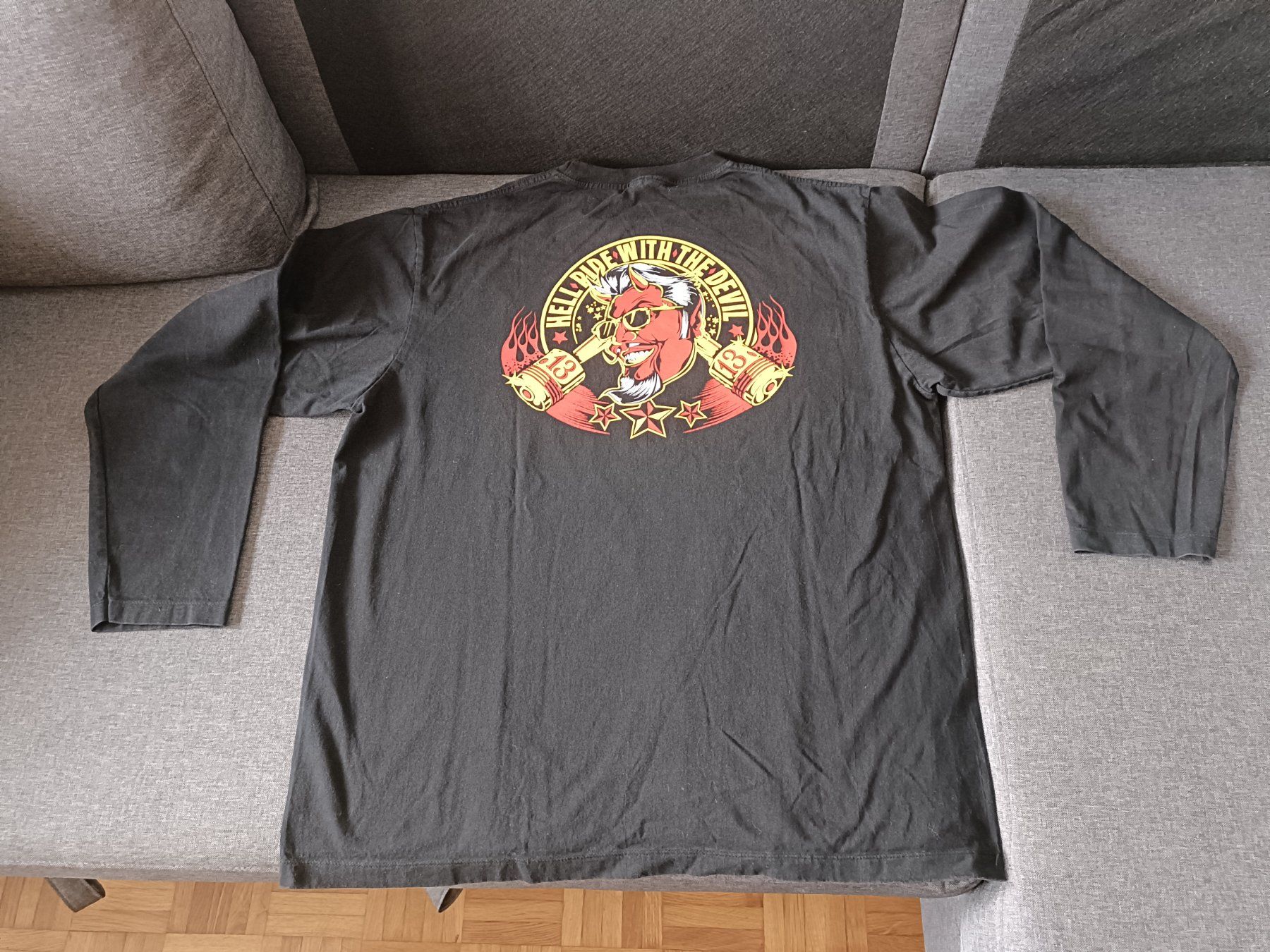 Maglioni & Felpe: Sweat-shirt XL Motard – Usato da Vernayaz venduto da pet_qh5r