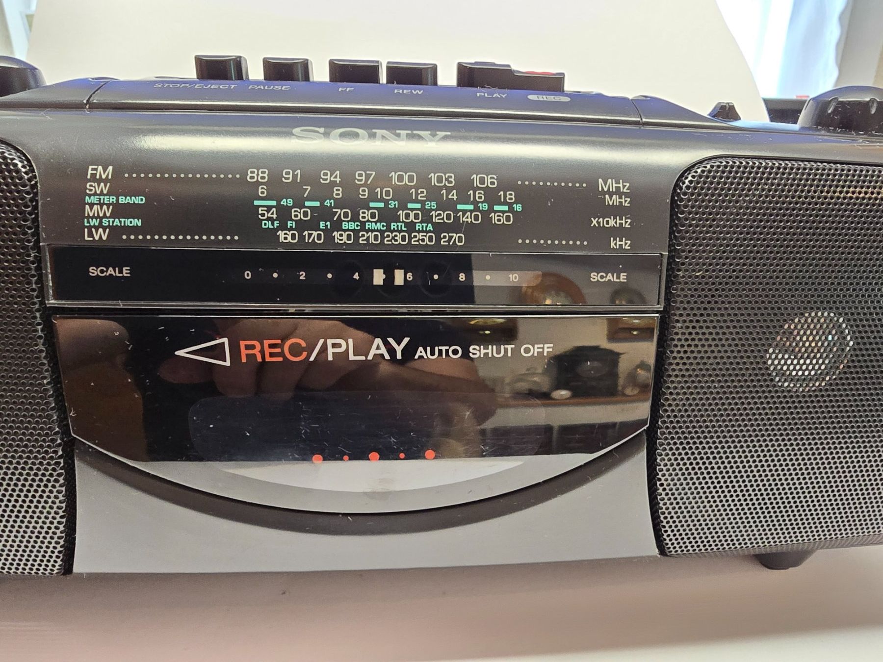 Sony Radios: SONY Radio Cassette CFS E14L – D'occasion à Balgach par Zwickau01 4