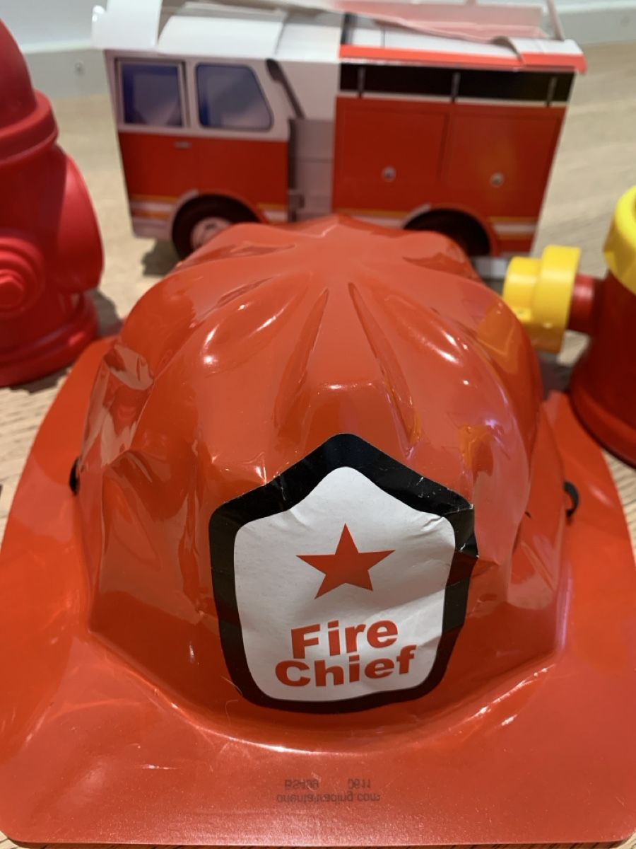 Tutte le decorazioni: Firefighter Set Toy or Birthday Decoration – Usato da Immensee venduto da Gitter 5