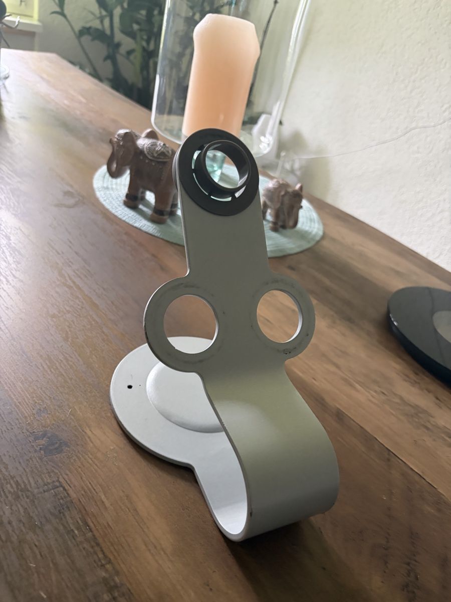 Dyson Altro in Decorazioni & Accessori: Dyson Supersonic Ständer Ladestation guter Zustand 45 – Usato da Oberkirch LU venduto da fis_b5gm
