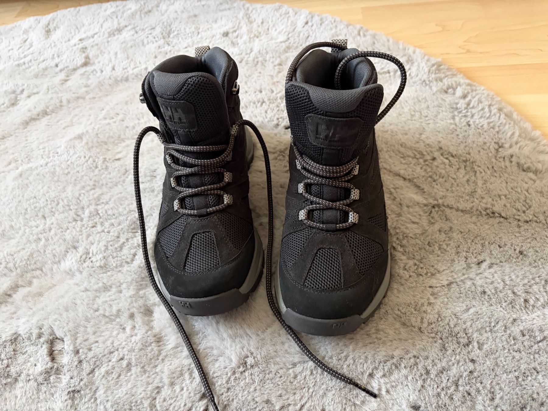 Helly Hansen Chaussures femmes: Wanderschuhe Helly Hansen Grösse 37 – Neuf (Voir description) à zürich par sunnyredchilli 1