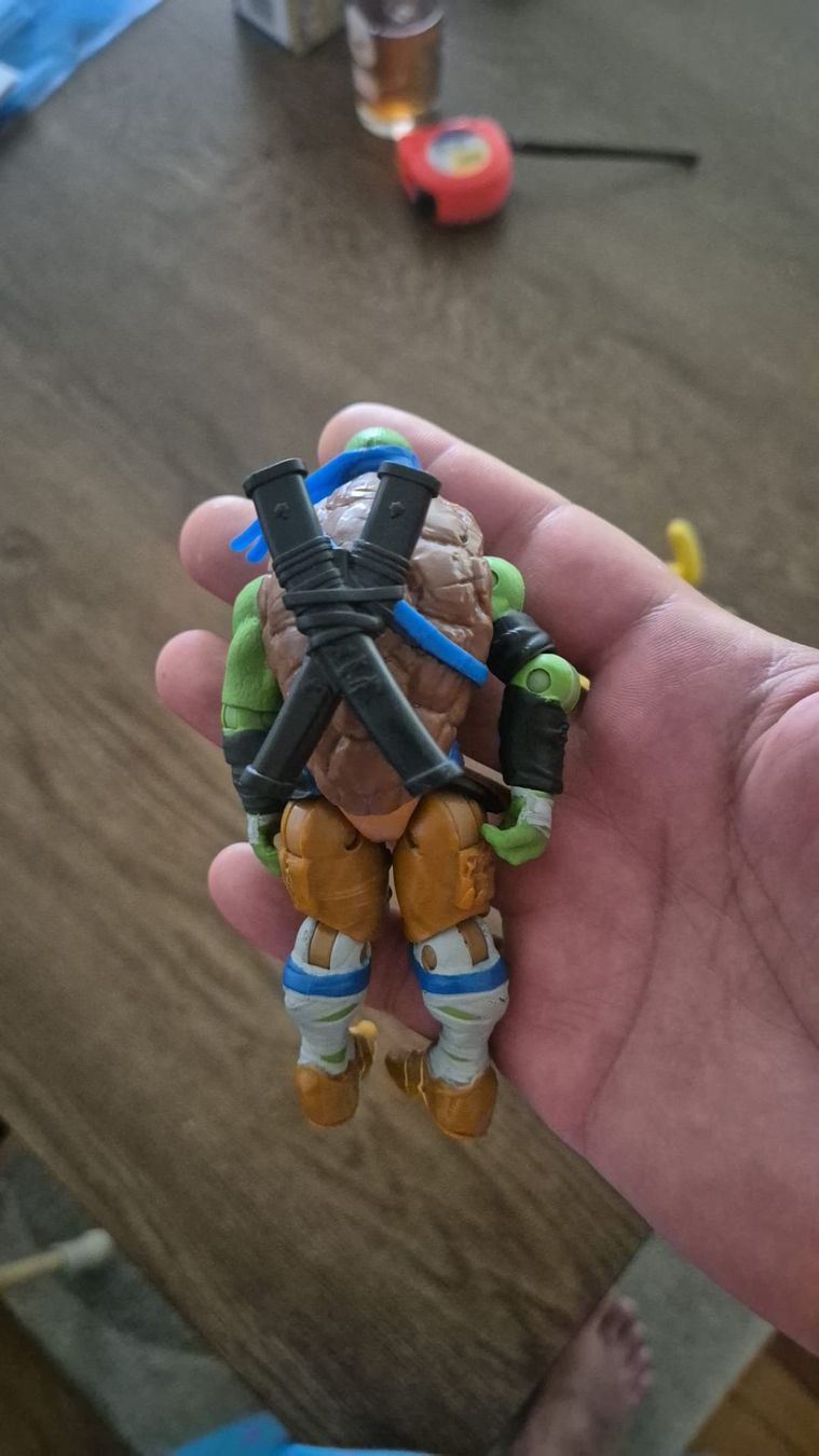 Statuette: Actionfigur Teenage Mutant Ninja Turtles – Usato da Frauenfeld venduto da Redlady2088 1