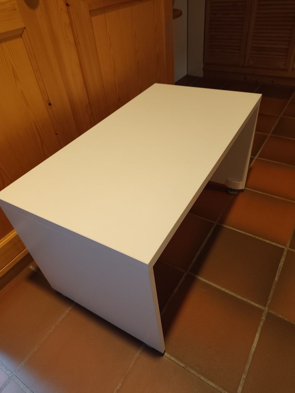 Scrivanie: Kinderpult Stuva Ikea – Usato da Bäretswil venduto da Gartenzwergin 1