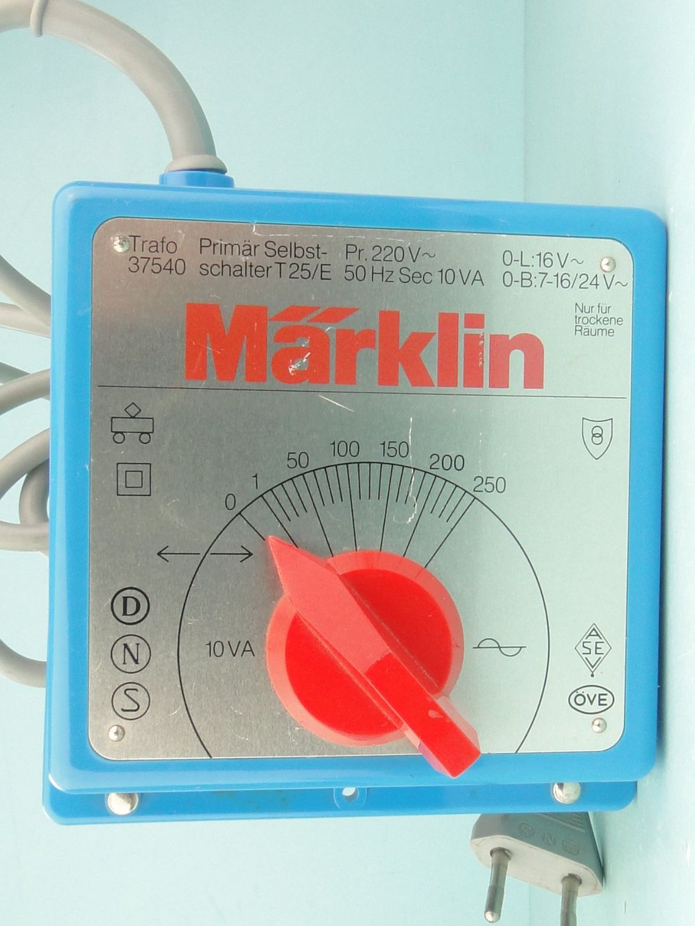 Märklin Akkus, Ladegeräte & Netzgeräte: Märklin 37540 10VA Trafo – Gebraucht aus Bülach von cann11 2