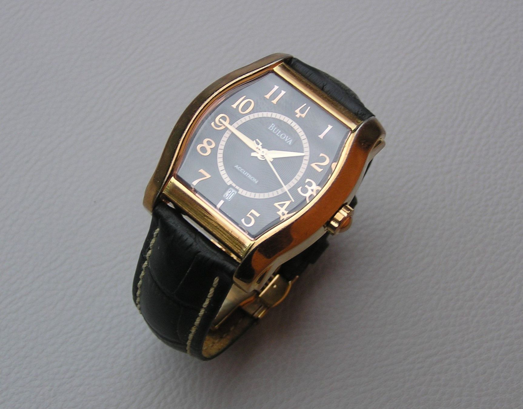 Bulova Orologi: BULOVA ACCUTRON AUTOMATIK – Usato da Grenchen venduto da Antique-hunter