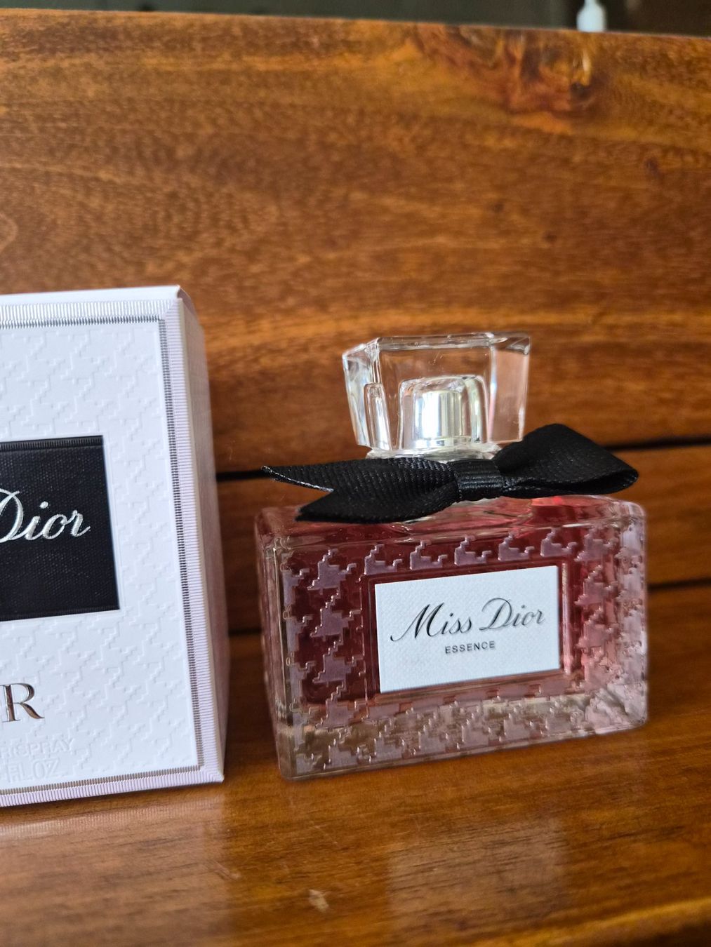 Dior Parfums & Eau de Toilette: Miss Dior Essence Parfum 50ml – Neuf (Voir description) à Zürich par Ant72 1