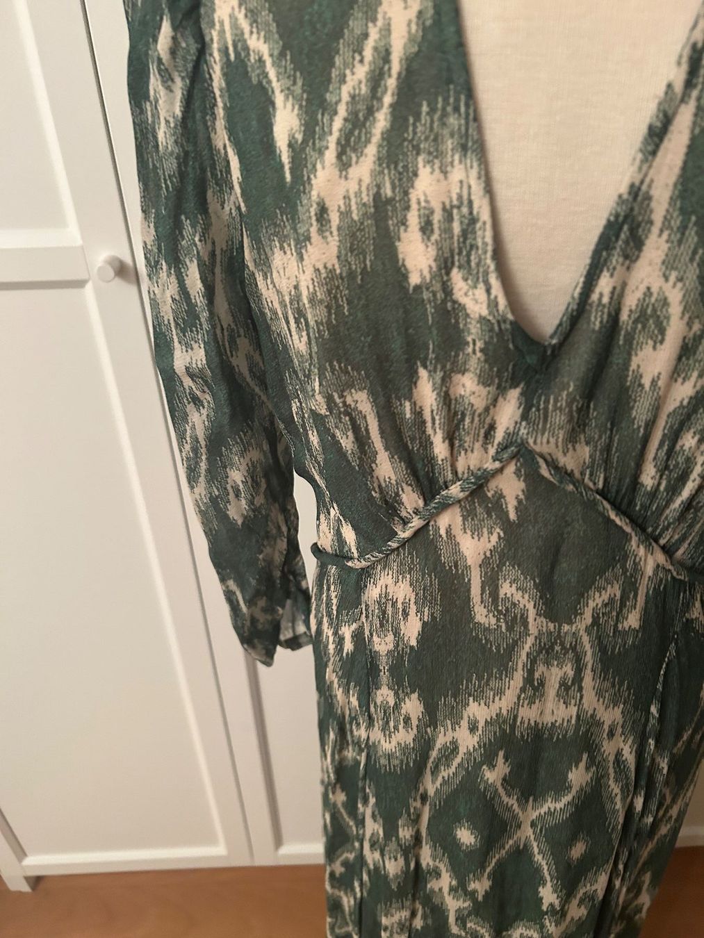 Ba&Sh Robes: Midikleid ba&sh – D'occasion à Luzern par lou4444 1