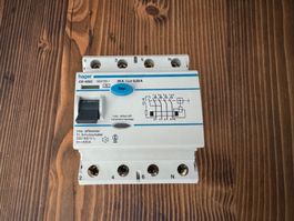 Hager FI-Schutzschalter 25A 4polig 30mA CD 425C guter Zustan