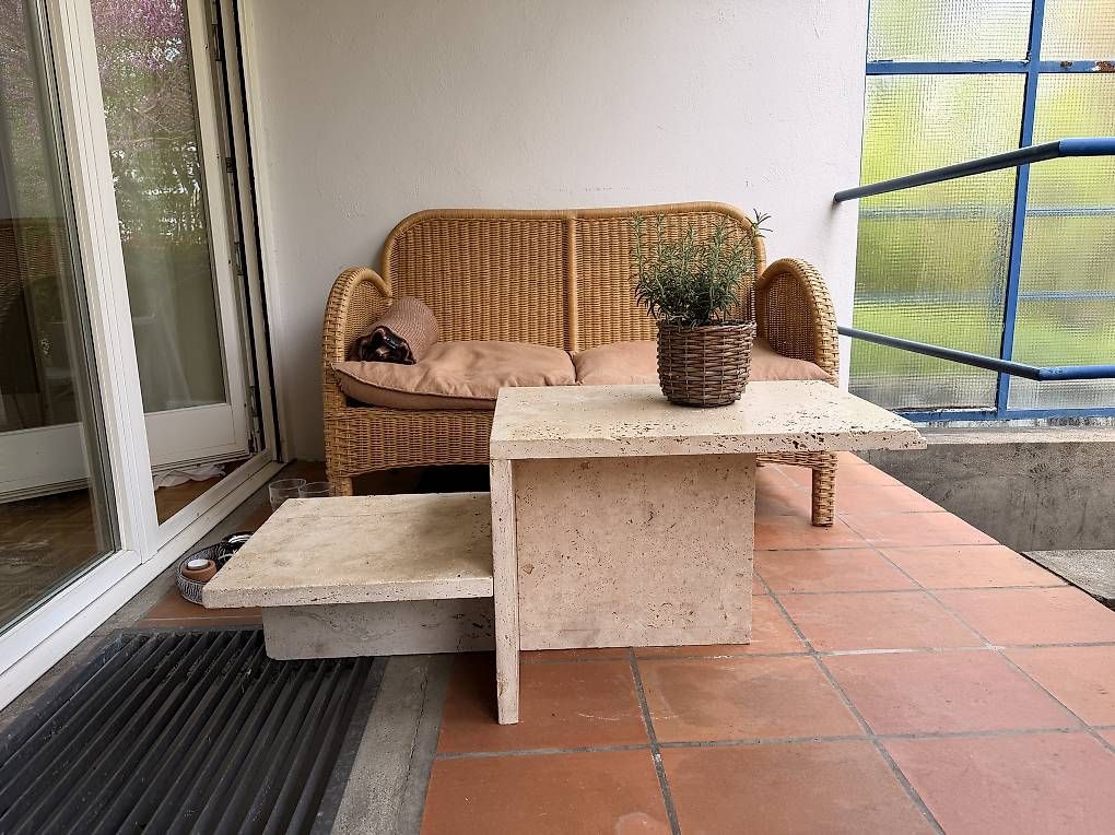 Tavoli: Travertin Couchtisch  – Usato da Basel venduto da Laura.W.