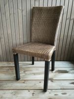 6 Esszimmerstuhle Rattan braun mit schwarzen Beinen gebrauc