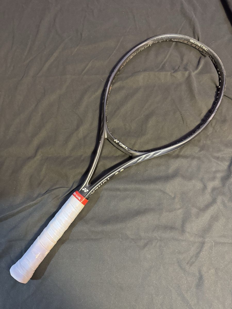 Yonex Racchette: Yonex VCORE 98, 305g, Griffgrösse 3 – Usato da Wettingen venduto da Chuljaa
