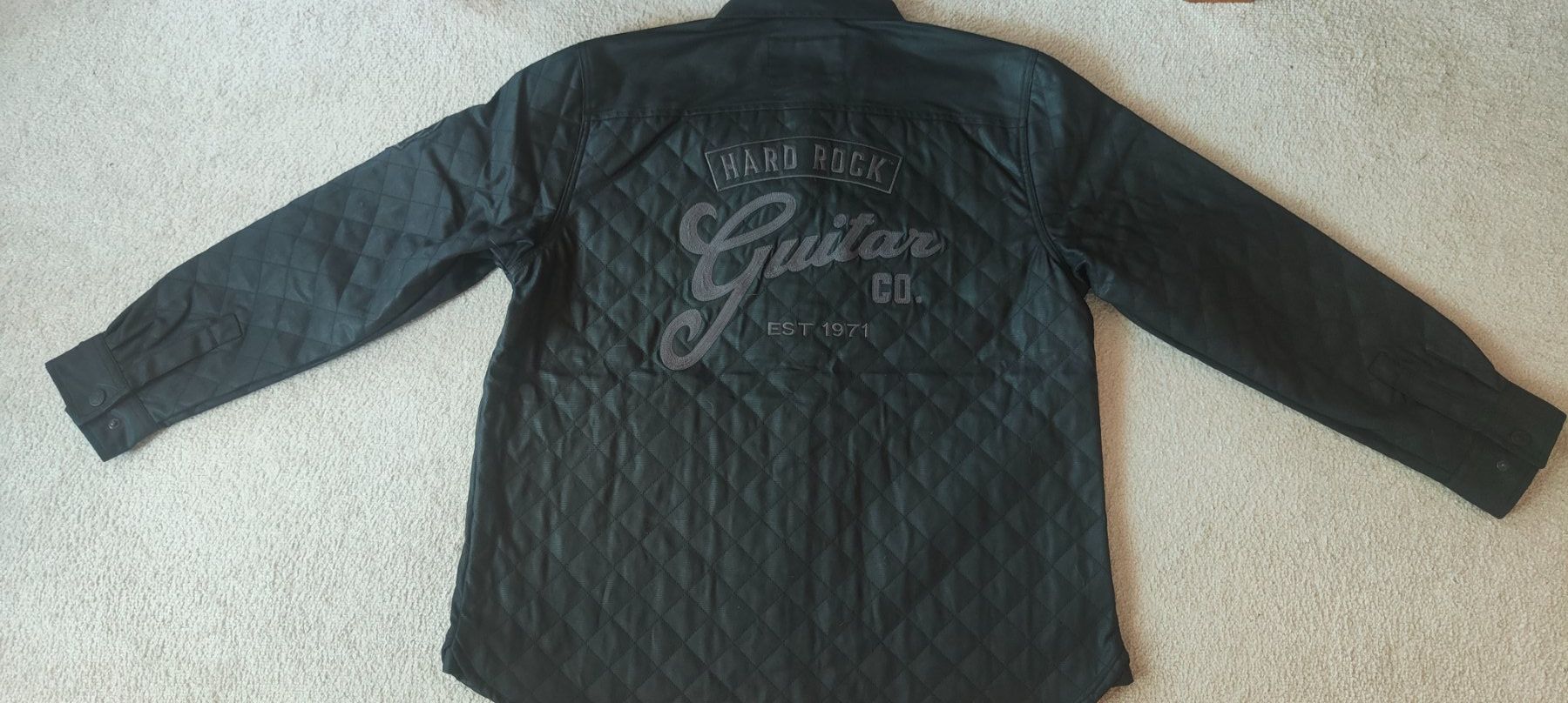 Hard Rock Cafe Jacken: Original Hard Rock Guitar Jacke – Neu und originalverpackt aus Rüti ZH von Dstonie 1