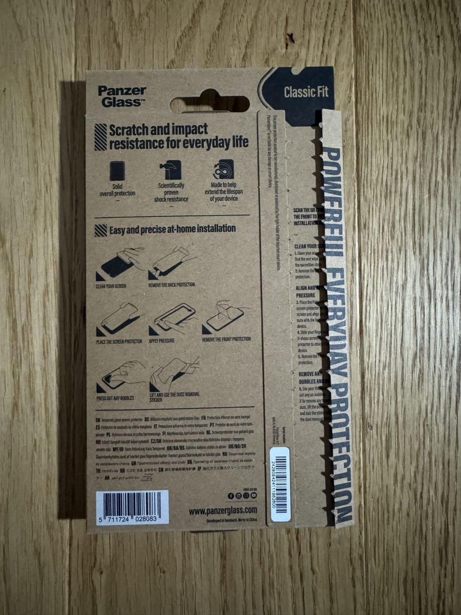 Ritocchi & pellicole di protezione: PanzerGlass Screen Protector Classic Fit, iPhone 15 Max Pro – Nuovo (secondo la descrizione) da Muri b. Bern venduto da ser_cw9x 2