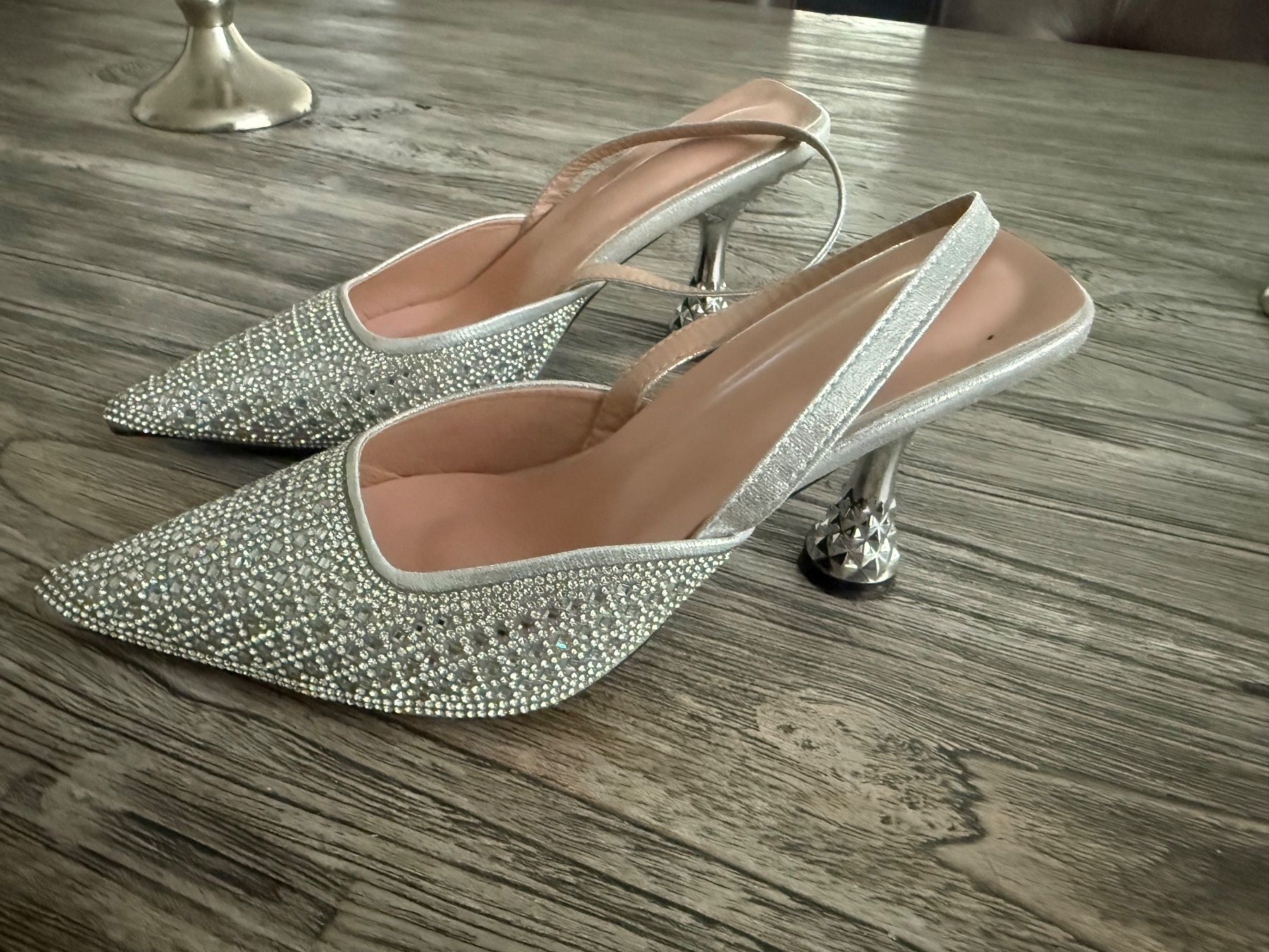 Scarpe da donna: Damenschuh Grösse 36 NEU – Nuovo (secondo la descrizione) da Thal venduto da Manhut